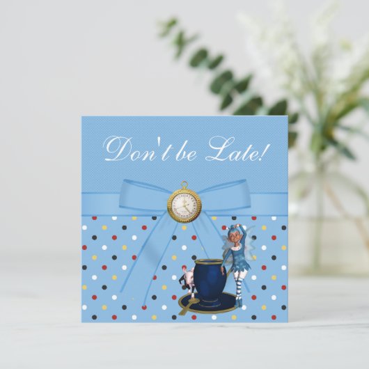 Alice im Wunderland Baby Dusche Tee Party lädt ein Einladung (Stehend Vorderseite)