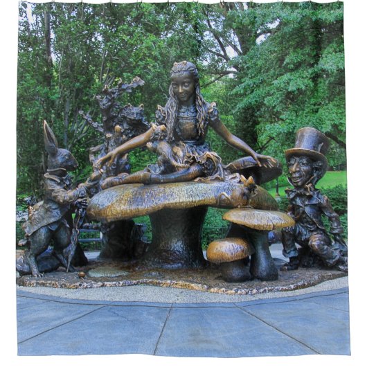 Alice im Wunderland - Central Park NYC Duschvorhang (Vorderseite)