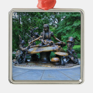 Alice im Wunderland - Central Park NYC Silbernes Ornament