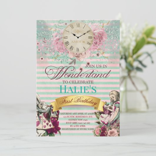 Alice im Wunderland Chalkboard Geburtstag Einladung (Stehend Vorderseite)