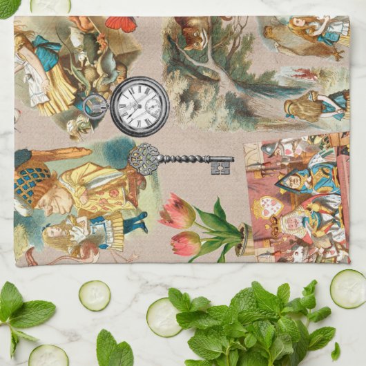 Alice im Wunderland Cheshire Cat Characters Geschirrtuch (Gefaltet)