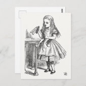 Alice im Wunderland, die Flasche "Drink Me" halten Postkarte (Vorne/Hinten)