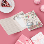 Alice im Wunderland Fairytale Happy Birthday Card Karte<br><div class="desc">Einzigartige und personalisierte Geburtstagskarte für Alicen im Wunderland-Liebhaber. Auf der Karte finden Sie eine Mischung aus eigenen, von Hand gezeichnet Originalfloralen und Kunstwerken. Wir haben die Vintagen Illustrationen der ikonischen Alice im Wunderland akribisch restauriert, indem wir sie von Hand skizziert haben, mit wunderschönen Aquarellfarben-Untertönen zum Leben erweckt und unsere eigene...</div>