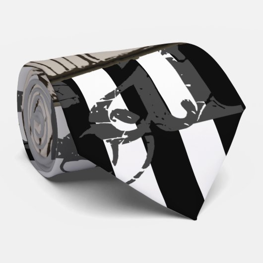 Alice im Wunderland-Königin von HerzenGrunge Krawatte (Gerollt)