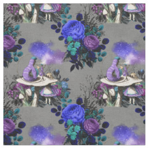 Alice im Wunderland mit Raupe und Rosen Stoff