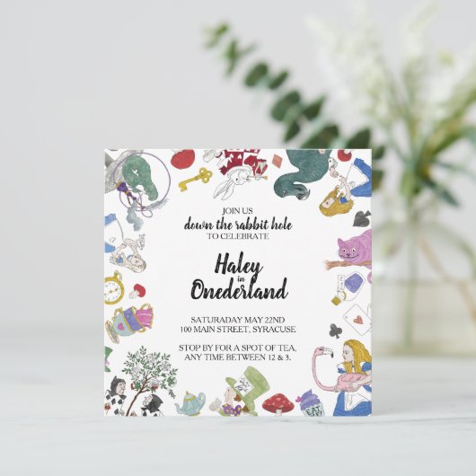 Alice im Wunderland Party Einladung | Handgezogen (Stehend Vorderseite)