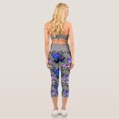 Alice im Wunderland Raupe Rauchen Blume Capri Leggings (Rückseite)