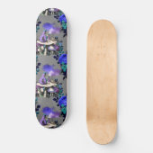 Alice im Wunderland Raupe Rauchen Blume Skateboard (Vorderseite)