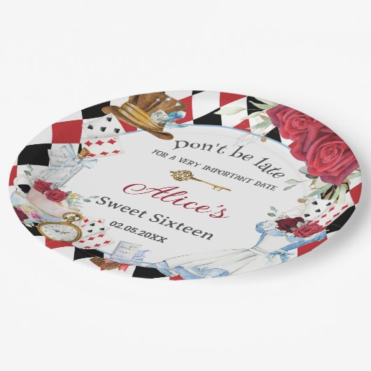Alice im Wunderland Red Floral Birthday Tee Party Pappteller (Schrägansicht)
