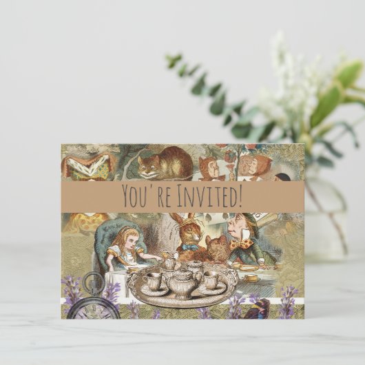 Alice im Wunderland Tea Party Gäste Einladung (Stehend Vorderseite)