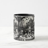 Alice im Wunderland Tee Party im Gotischen Stil Tasse (Zentrum)
