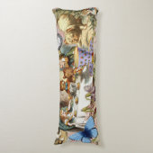 Alice im Wunderland Tee Party Seitenschläferkissen (Vorderseite Vertikal)