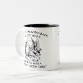 Alice im Wunderland - Unterschiedliche Person Zweifarbige Tasse (Vorderseite Links)