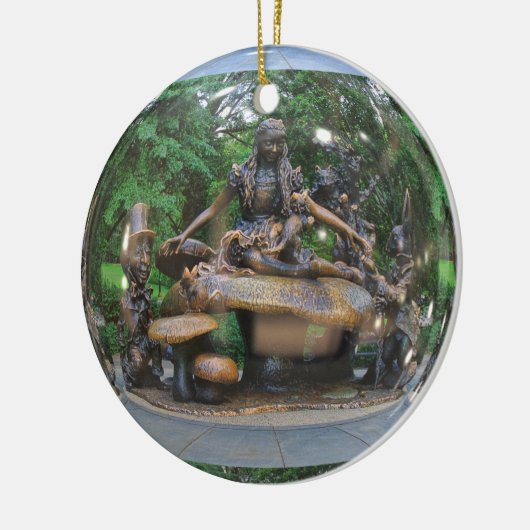Alice im Wunderland - Zentralpark NYC Keramikornament (Links)