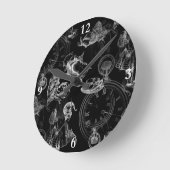 Alice in Wonderland Teatime Black Clock Runde Wanduhr (Winkel)