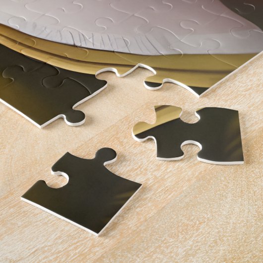 Alice mit dem Puzzle der Rabbit-Ohren (Seite)