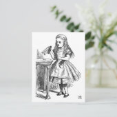Alice mit der Flasche "Drink Me" Postkarte (Stehend Vorderseite)