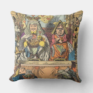 Alice Prozess des Herzbuben Vintage Kissen