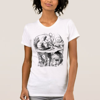 Alice trifft das Caterpiller T-Shirt