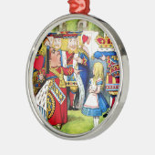 Alice trifft die Königin der Herzen im Märchenland Ornament Aus Metall (Links)