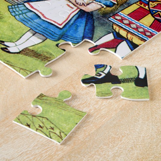 Alice trifft die Königin der Herzen im Märchenland Puzzle (Seite)