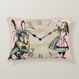 Alice und das Kaninchen Dekokissen