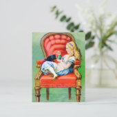 Alice und ihr Cat Dinah im Big Red Velvet Chair Postkarte (Stehend Vorderseite)