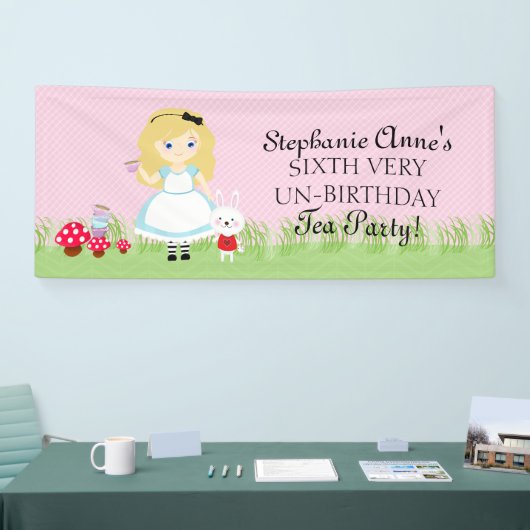 Alice und ihr Tea-Party Banner (Messe)
