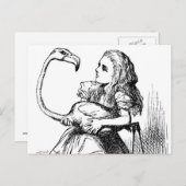 Alice versucht, mit einem Flamingo Krokett zu spie Postkarte (Vorne/Hinten)