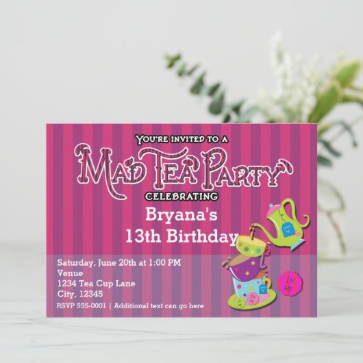 Alice Whimsical Wonderland MAD TEA PARTY Whimsical Einladung (Stehend Vorderseite)
