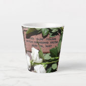 Alice Young Memorial Brick mit White Roses Tasse (Vorderseite)