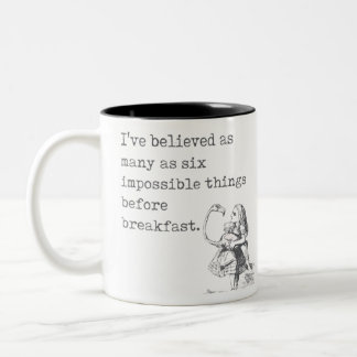 Alices Adventures in Wonderland Quote Zweifarbige Tasse