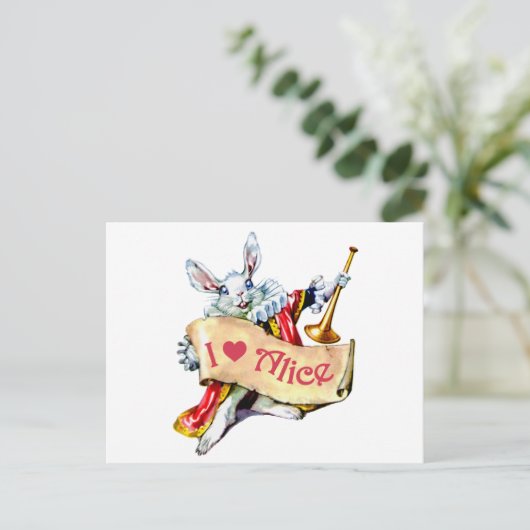 Alices weißes Kaninchen sagt, "ich Liebe Alice " Postkarte (Stehend Vorderseite)