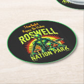 Alien Adventures starten hier in Roswell! Runder Pappuntersetzer (Angewinkelt)