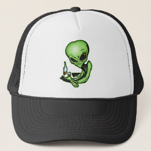 Alien am lokalen Bar Truckerkappe