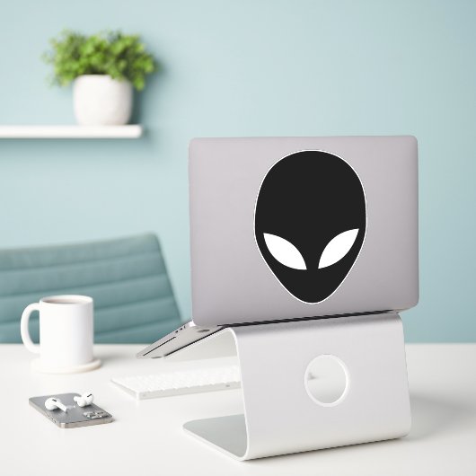 ALIEN AUFKLEBER (Laptop auf Schreibtisch)