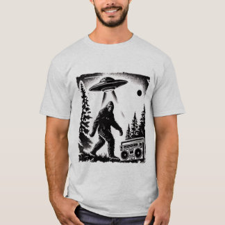 Alien Begegnung mit Bigfoot T-Shirt