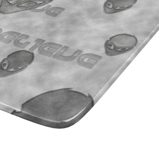 Alien Believe Schneidebrett (Ecke)