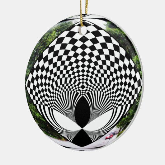 Alien BEM sieht dich an! Keramik Ornament (Links)