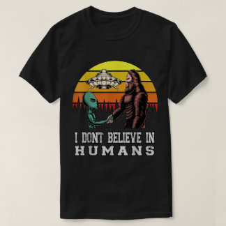 Alien Bigfoot UFO Retro Lustiges Design T-Shirt