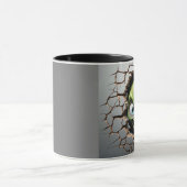 Alien bricht durch die Mauer Tasse (Zentrum)