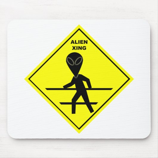 Alien, das Mousepad kreuzt (Vorne)