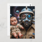 Alien der Gasmaske mit Baby im Weltraum Postkarte (Vorne/Hinten)
