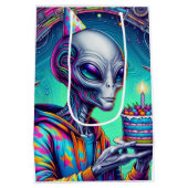 Alien, die Birthday Cake hält Mittlere Geschenktüte (Rückseite)