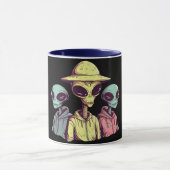 Alien Duo Coffee Mug – Retro Sci-Fi Tasse (Zentrum)