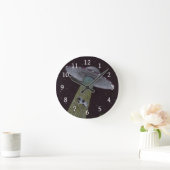 Alien Entführung Runde Wanduhr (Zuhause)