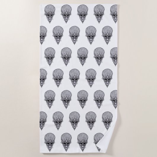 Alien Face, Afrikanische Schädelfaust Wiederaufbau Strandtuch (Vorderseite)