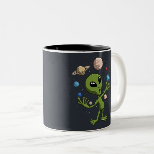Alien fand das Leben Zweifarbige Tasse (VorderseiteRechts)