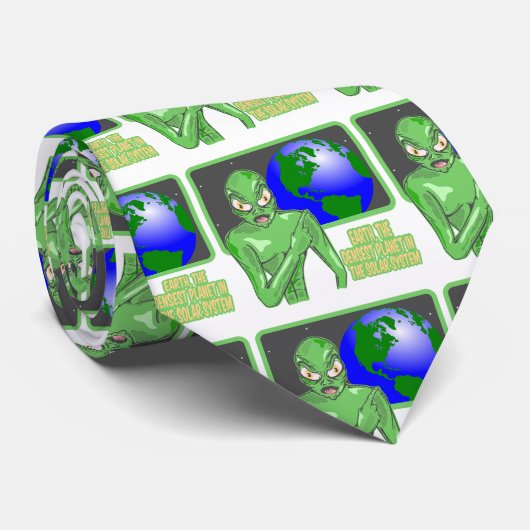Alien Funny Earth Review Krawatte (Gerollt)