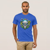 Alien Gesicht und Blume Kunst T-Shirt (Vorne ganz)
